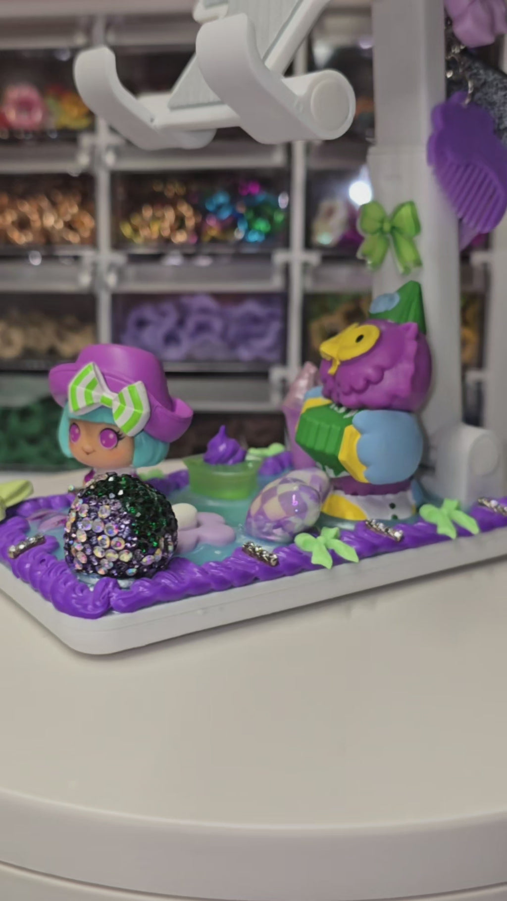 Plum phone stand